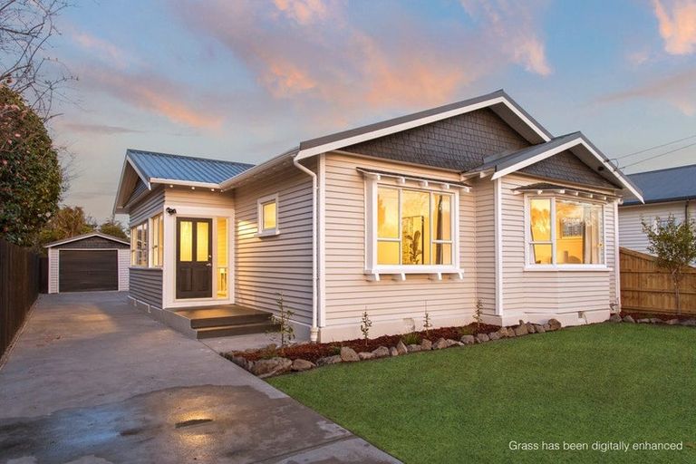 Photo of property in 116 Stapletons Road, Richmond, Christchurch, 8013