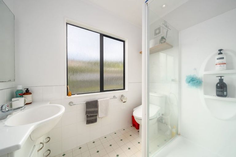 Photo of property in 8 Furlong Crescent, Churton Park, Wellington, 6037