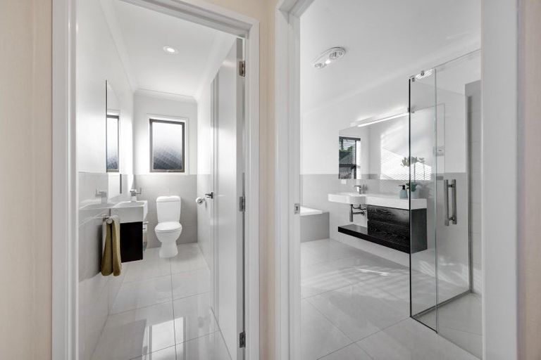 Photo of property in 1058 Mangorei Road, Mangorei, New Plymouth, 4371