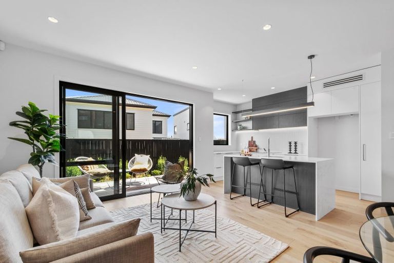 Photo of property in 3 Sierra Pine Road, Hobsonville, Auckland, 0616