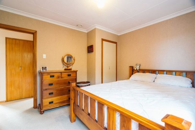 Photo of property in 55 Elwyn Crescent, Green Island, Dunedin, 9018