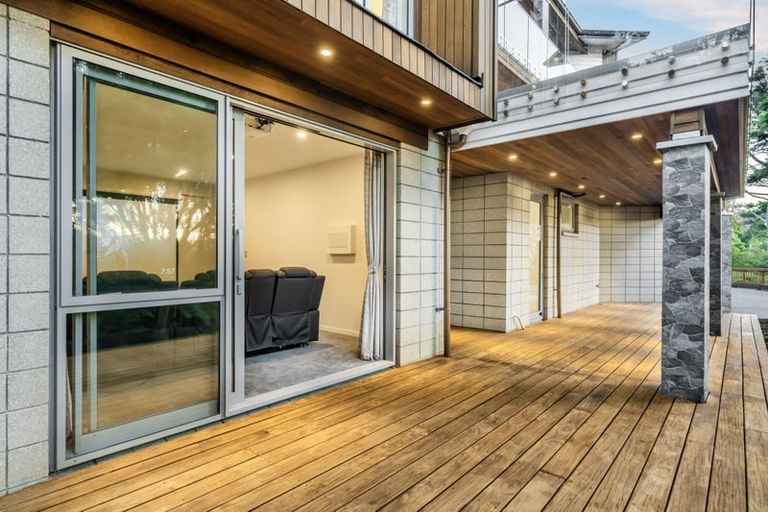 Photo of property in 293b Titirangi Road, Titirangi, Auckland, 0604