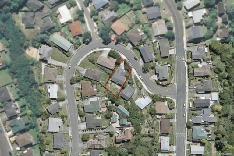 Photo of property in 7 Saint Aidans Way, Tawa, Wellington, 5028