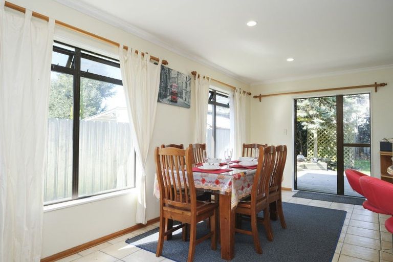 Photo of property in 15 Windsor Street, Dannevirke, 4930