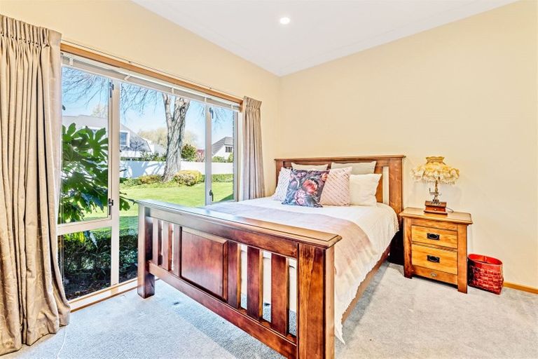 Photo of property in 26 Witbrock Crescent, Burnside, Christchurch, 8053