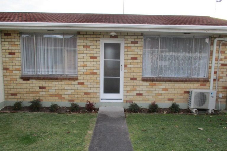 Photo of property in 4/120 Featherston Street, Palmerston North, 4410