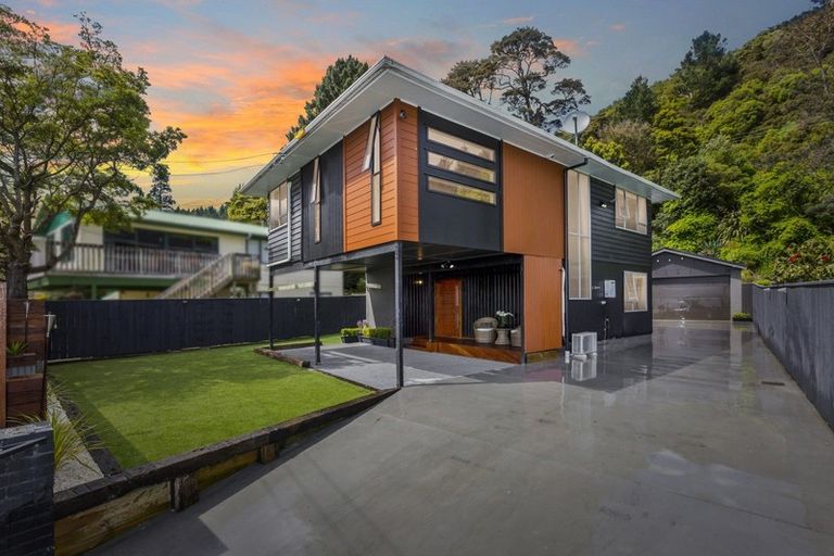 Photo of property in 12c Lane Street, Wallaceville, Upper Hutt, 5018