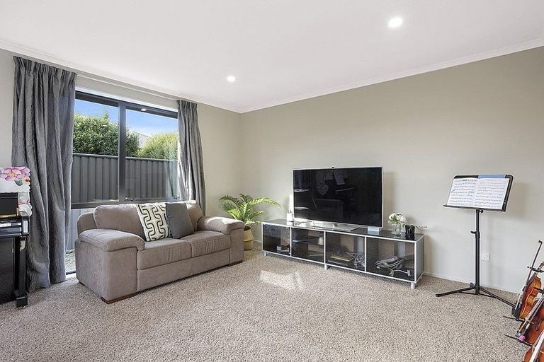 Photo of property in 10 Didham Drive, Mosgiel, 9024