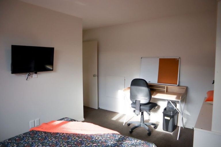 Photo of property in 158 Peverel Street, Riccarton, Christchurch, 8041