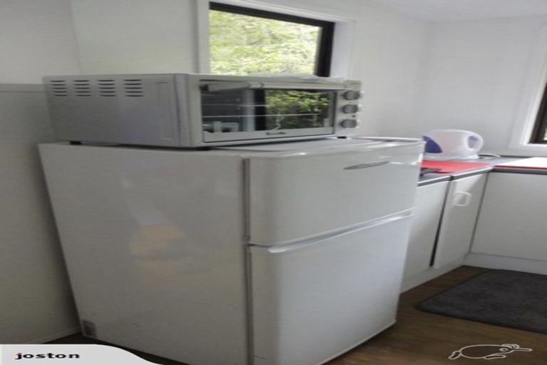 Photo of property in 35 Reynolds Place, Torbay, Auckland, 0630