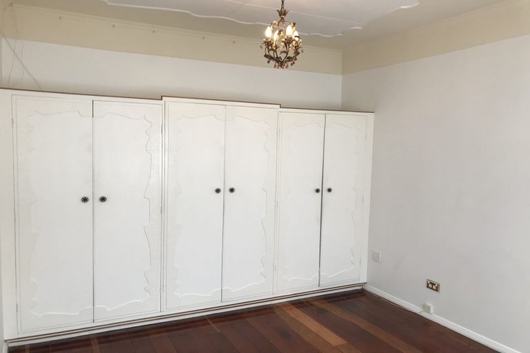 Photo of property in 25 Moir Street, Mount Victoria, Wellington, 6011