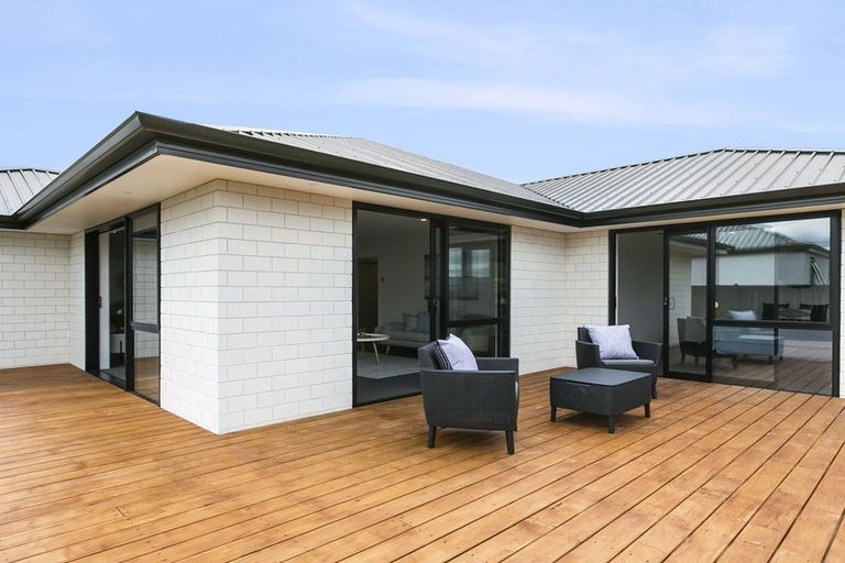 Photo of property in 141 Wingatui Road, Mosgiel, 9024