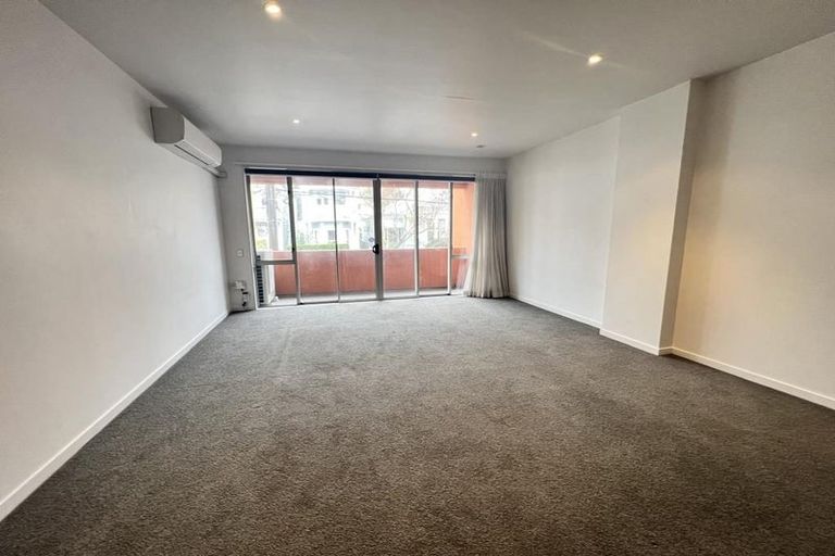 Photo of property in 189 Tasman Street, Mount Cook, Wellington, 6021