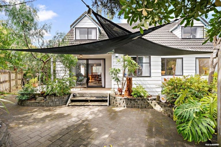 Photo of property in 19-23 Cross Street, Drury, 2113