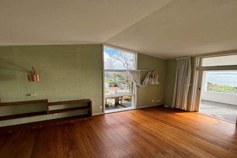 Photo of property in 39a Waitohu Road, York Bay, Lower Hutt, 5013