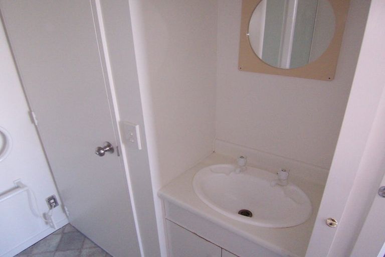 Photo of property in 2/2 Rex Street, Riccarton, Christchurch, 8041