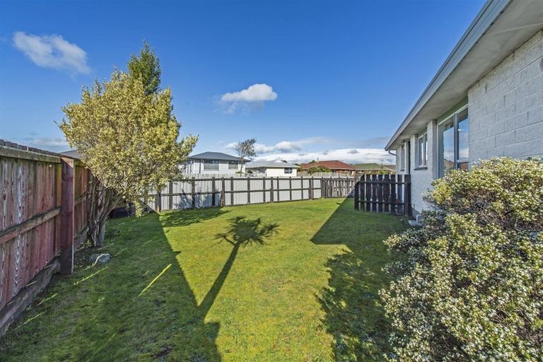 Photo of property in 13 Meon Street, Aranui, Christchurch, 8061