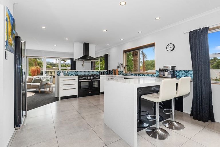 Photo of property in 17 Kotare Crescent, Maunu, Whangarei, 0110