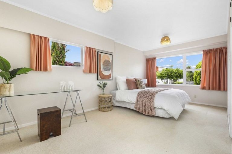 Photo of property in 22 Kensington Place, Fairfield, Hamilton, 3214