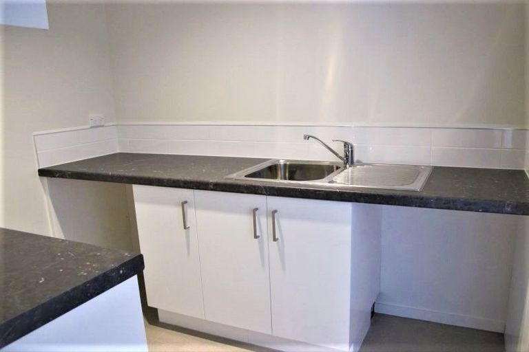 Photo of property in 52 Madison Terrace, Silverdale, 0932