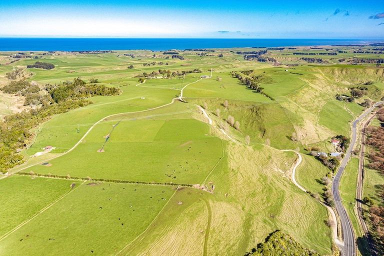 Photo of property in 64 Smiths Road, Matua, Tauranga, 3110