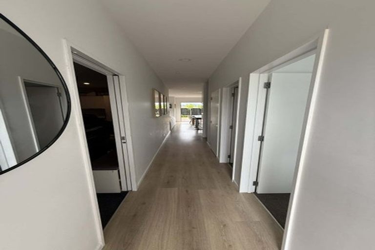 Photo of property in 8 Berba Lane, Westgate, Auckland, 0814