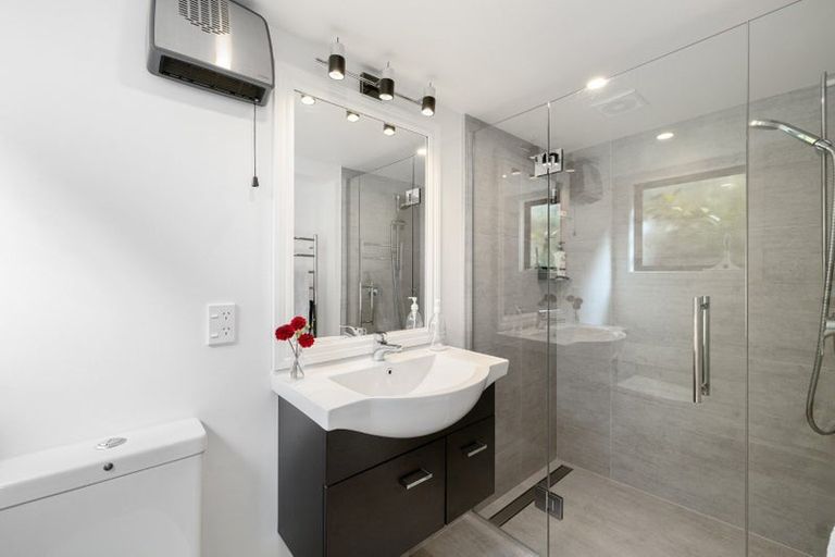 Photo of property in 2/74 Harakeke Street, Fendalton, Christchurch, 8014