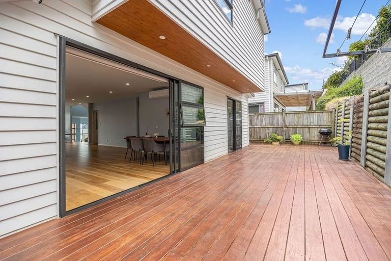 Photo of property in 26 Windlass Street, Long Bay, Auckland, 0630