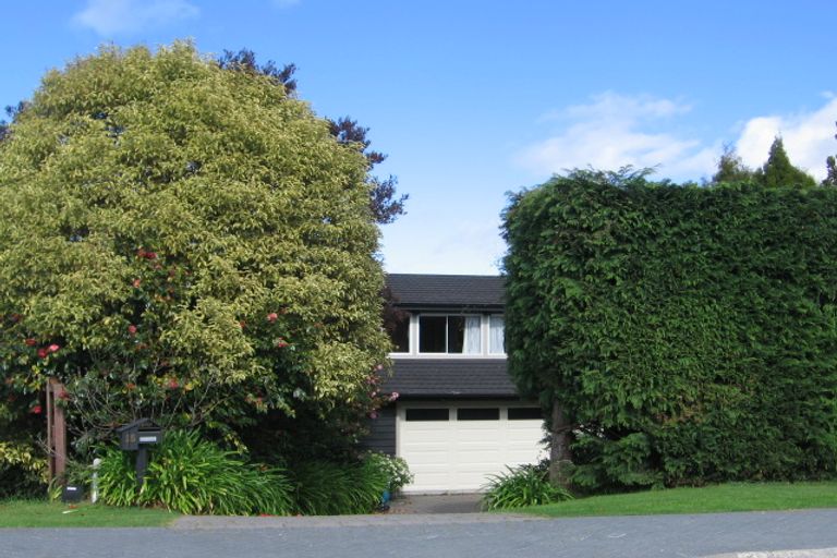 Photo of property in 15 Crowther Terrace, Waipahihi, Taupo, 3330