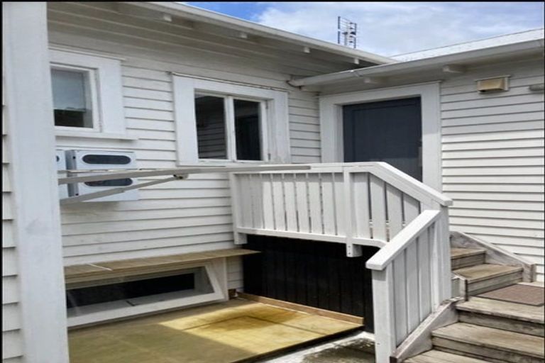 Photo of property in 2/3 Park Avenue, Takapuna, Auckland, 0622