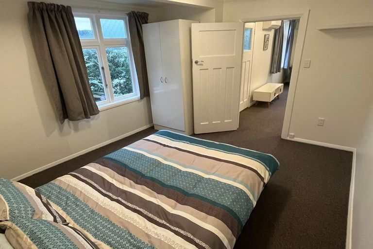 Photo of property in 2/44 Ribble Street, Island Bay, Wellington, 6023