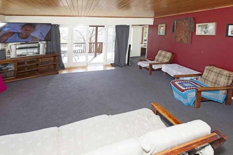 Photo of property in 30 Tiri Road, Manly, Whangaparaoa, 0930