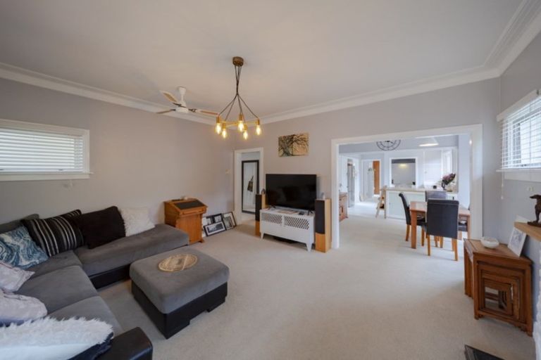 Photo of property in 5 Ruataniwha Street, Waipukurau, 4200