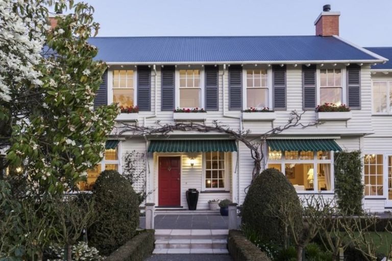 Photo of property in 52 Holmwood Road, Merivale, Christchurch, 8014