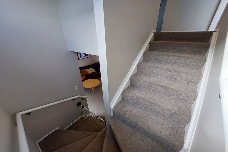 Photo of property in 2/30 Willoughby Street, Whitiora, Hamilton, 3200