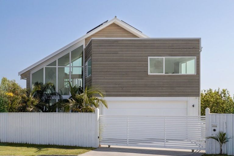 Photo of property in 1343 Papamoa Beach Road, Papamoa Beach, Papamoa, 3118