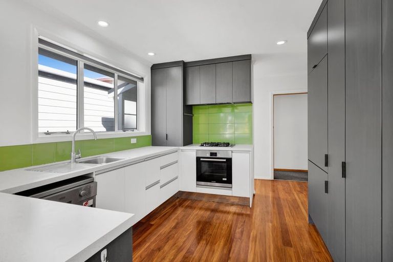 Photo of property in 3a Waimea Street, Westown, New Plymouth, 4310