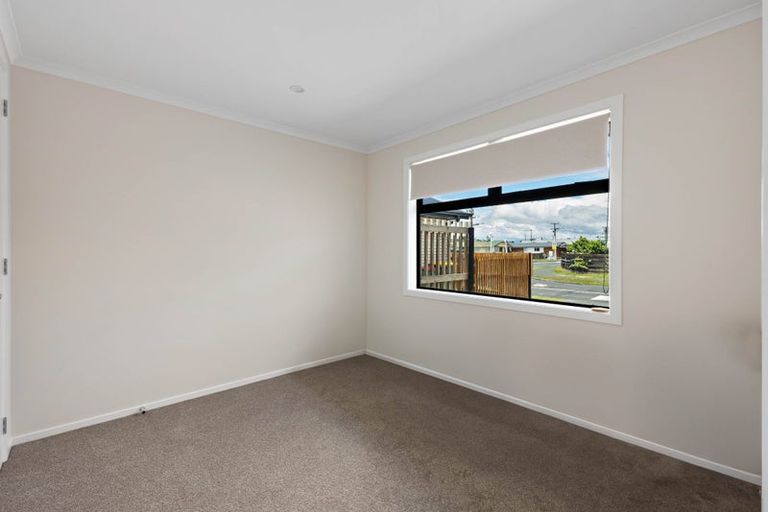 Photo of property in 2/2 Grange Avenue, Nawton, Hamilton, 3200