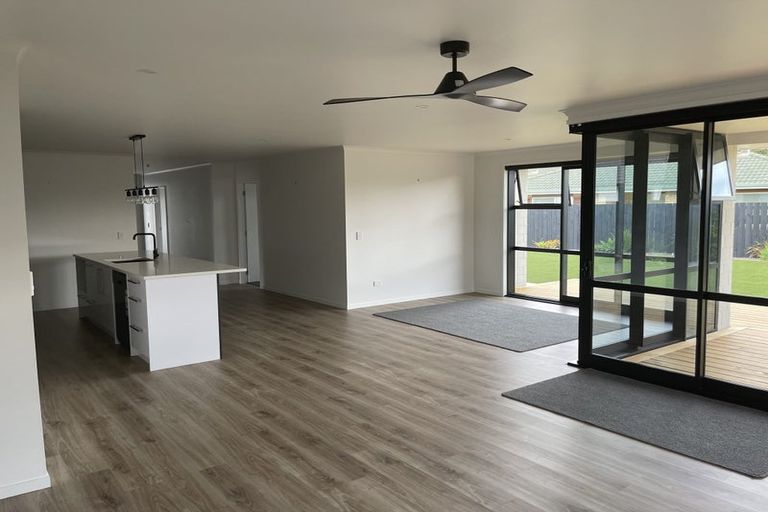 Photo of property in 52 Ata-mahina Way, Ruakaka, 0116