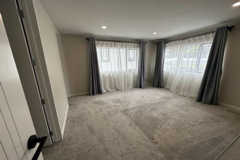 Photo of property in 4 Turutu Place, Long Bay, Auckland, 0630