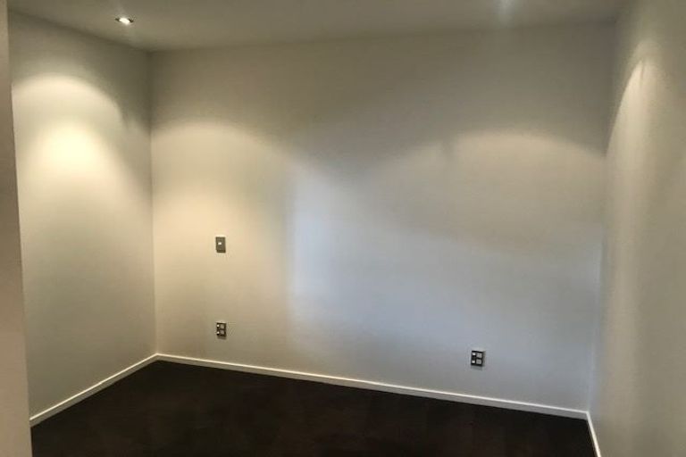 Photo of property in 202/7 Humber Street, Pandora, Napier, 4110