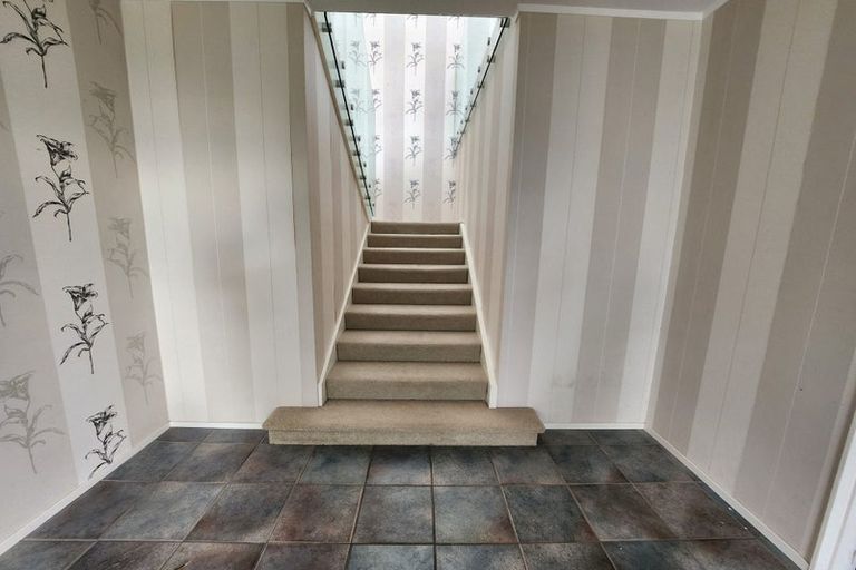 Photo of property in 6 The Anchorage, Sunnyhills, Auckland, 2010