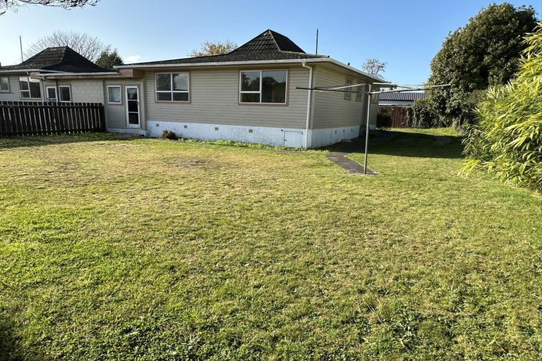 Photo of property in 2/80 Hinekura Avenue, Taupo, 3330