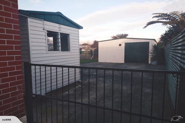 Photo of property in 3 Armagh Street, Levin, 5510