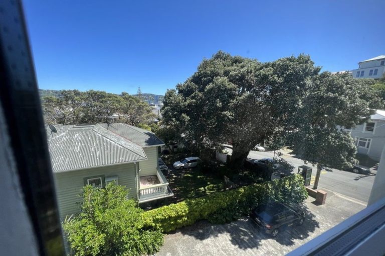 Photo of property in 82 Majoribanks Street, Mount Victoria, Wellington, 6011