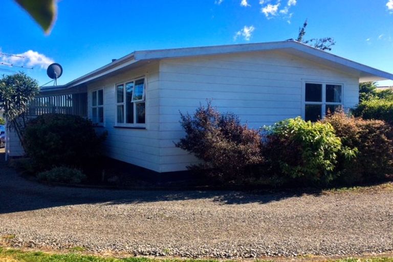 Photo of property in 11 Fisher Place, Carterton, 5713