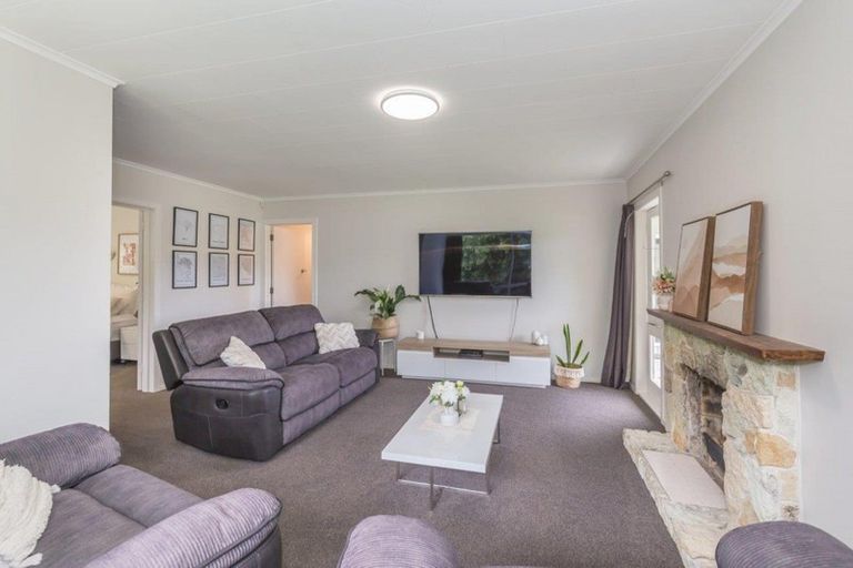 Photo of property in 279 Kimberley Road, Levin, 5571