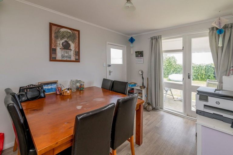 Photo of property in 16 Mahoe Street, Levin, 5510