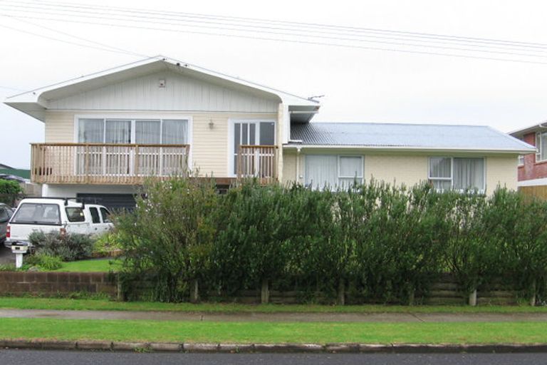 Photo of property in 89 Tiraumea Drive, Pakuranga, Auckland, 2010