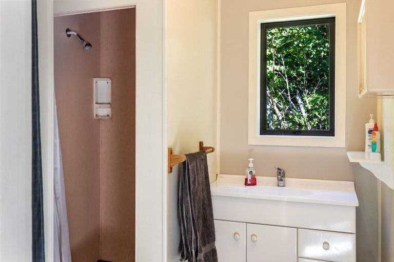 Photo of property in 39 Hinekapi Terrace, Kuratau, Turangi, 3381